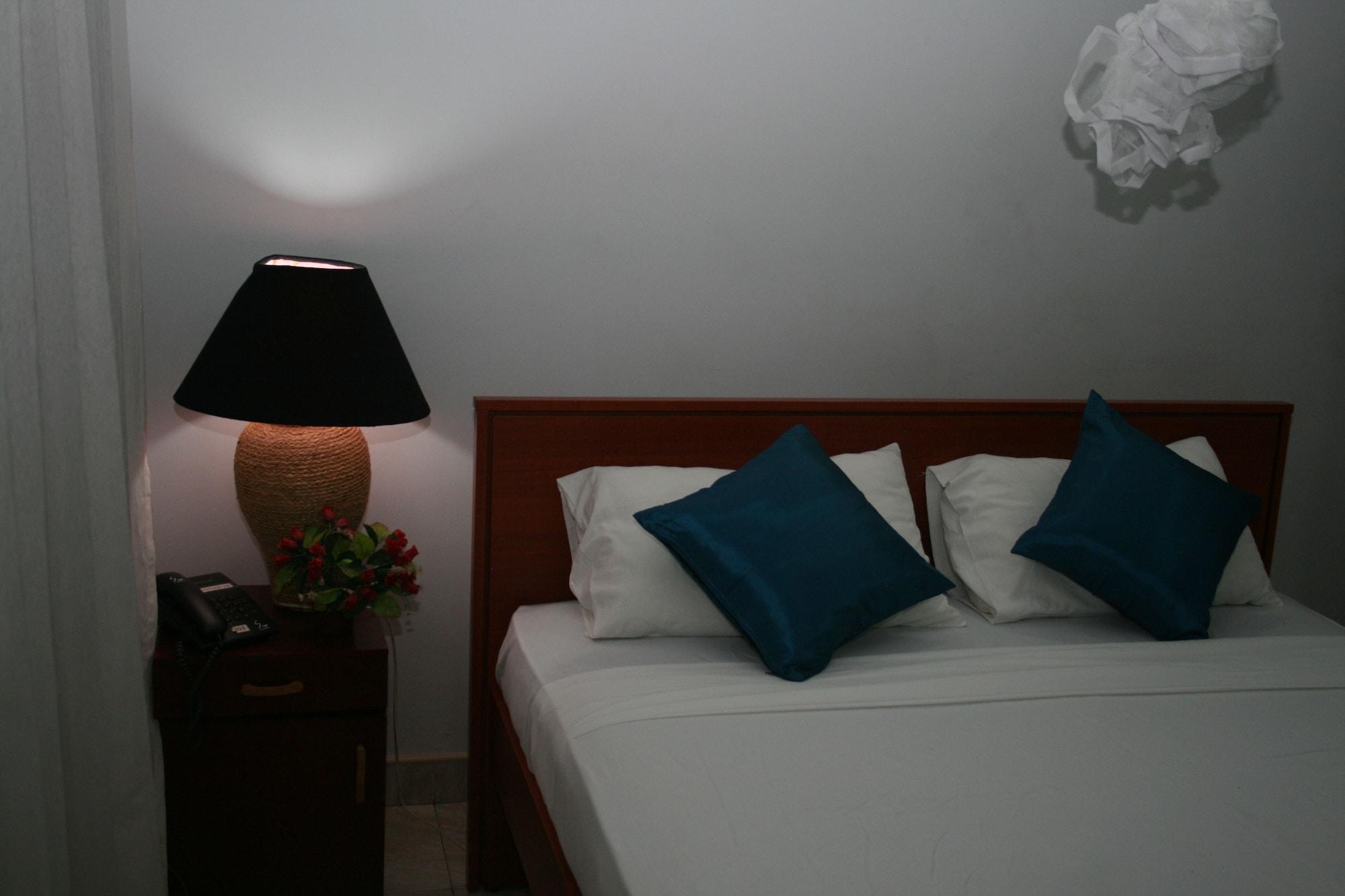Blue Gum Hotel Ja-Ela Luaran gambar