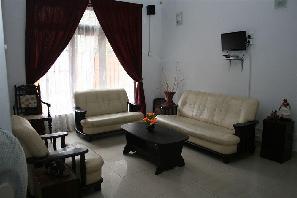 Blue Gum Hotel Ja-Ela Luaran gambar